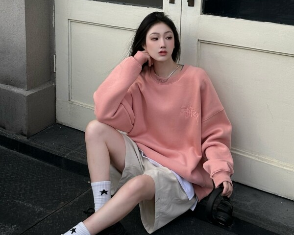 위핑,스투시 오버다이드 스탁 로고 크루 라이트 핑크 맨투맨