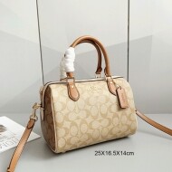 코치 로완 사첼백 시그니처 캔버스 크로스백 CR123