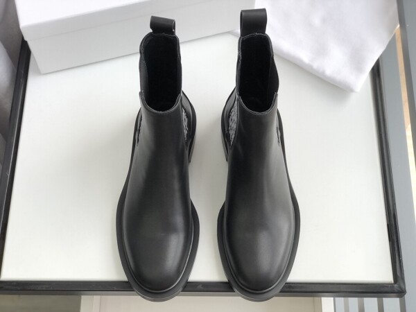 위핑,지방시 소가죽 부츠 우먼 미들부츠 블랙 신발 GIVENCHY
