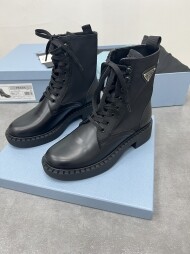 프라다 22신상 사계절 플랫워커 여성 워커 블랙 PRADA