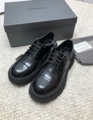 발렌시아가 우먼 숏워커 블랙 BALENCIAGA