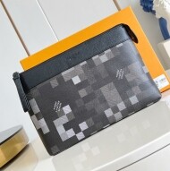 루이비통 포쉐트 보야주 수플 다모플라주 블랙 M14926