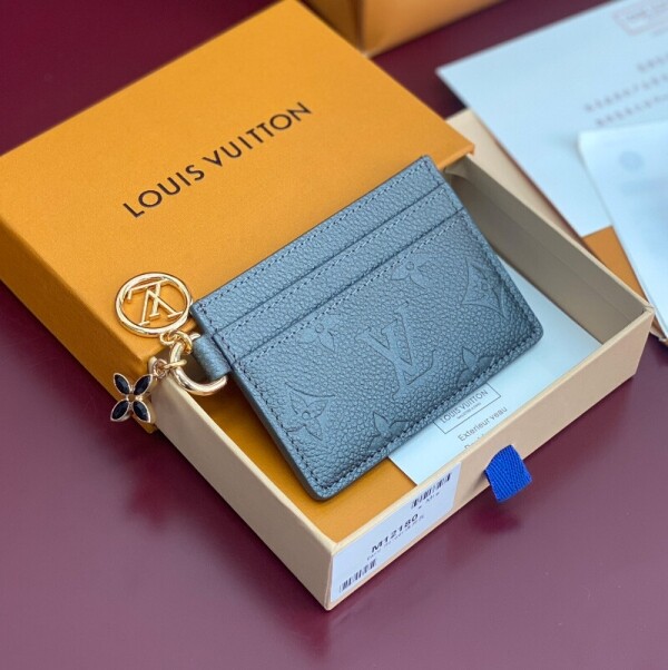 블링크,루이비통 LOUIS VUITTON LV 참 카드 홀더 2컬러 M12180