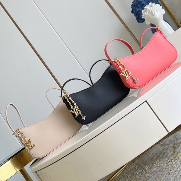 블링크,루이비통 가방 LV BLOOM 포쉐트 LV 블룸 3컬러 M25525