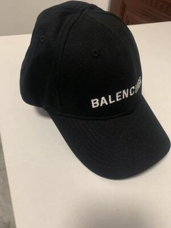 위핑,발렌시아가 자수로거 모자 Balenciaga logo cap