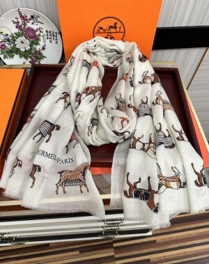 에르메스  머플러 스카프 목도리 Hermes