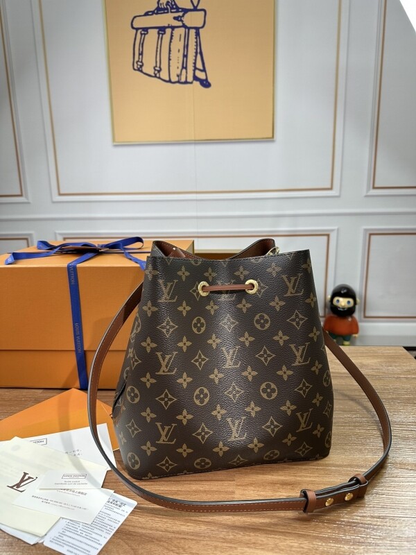 블링크,루이비통 네오노에 MM BB 버킷백 M44020