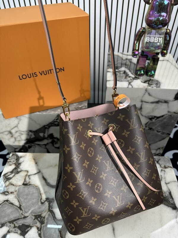 블링크,루이비통 네오노에 MM BB 버킷백 M44020