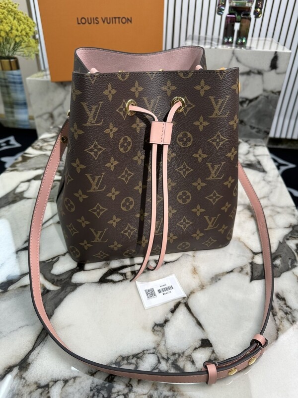블링크,루이비통 네오노에 MM BB 버킷백 M44020