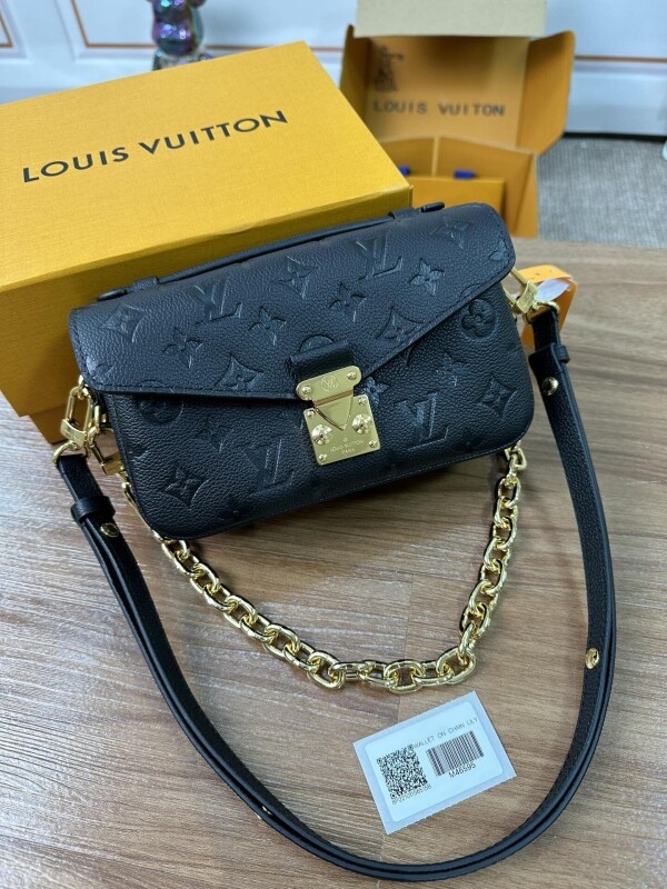 블링크,루이비통 포쉐트 메티스 이스트 웨스트 모노그램 숄더백 M46279