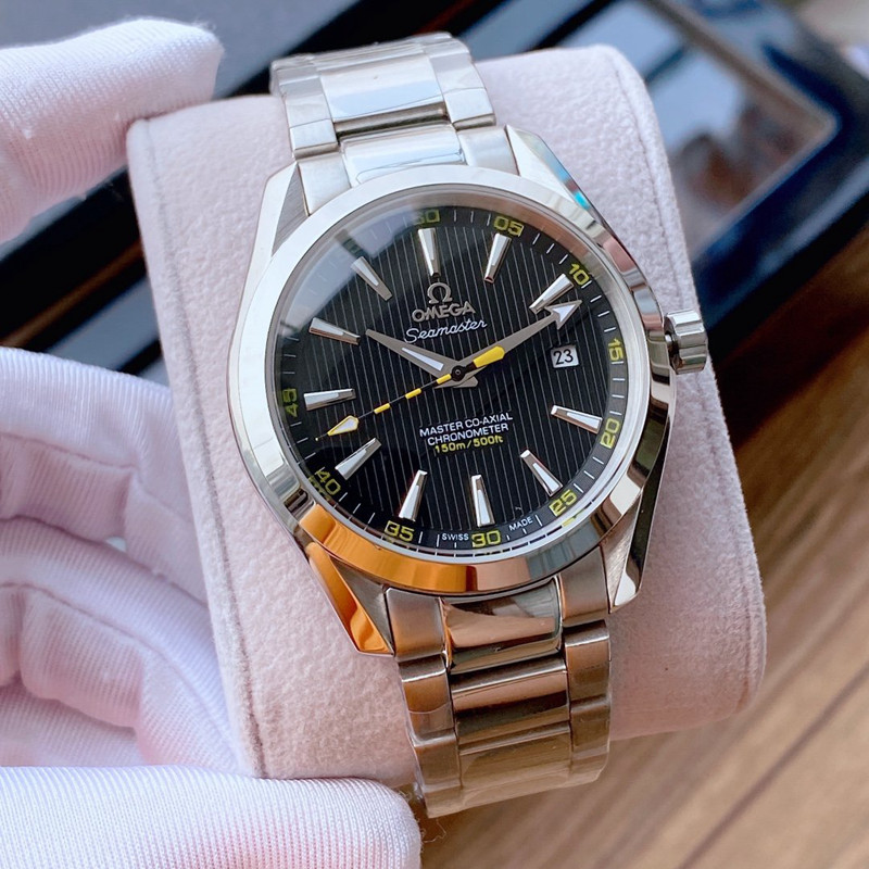 오메가 Omega 세련되고 심플한 남성용 시계 40mm